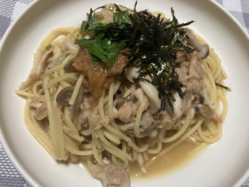 出来上がった和風きのこのパスタの画像