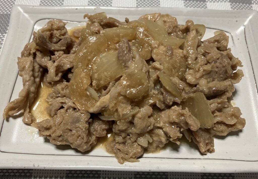 出来上がった豚肉の生姜焼きの画像