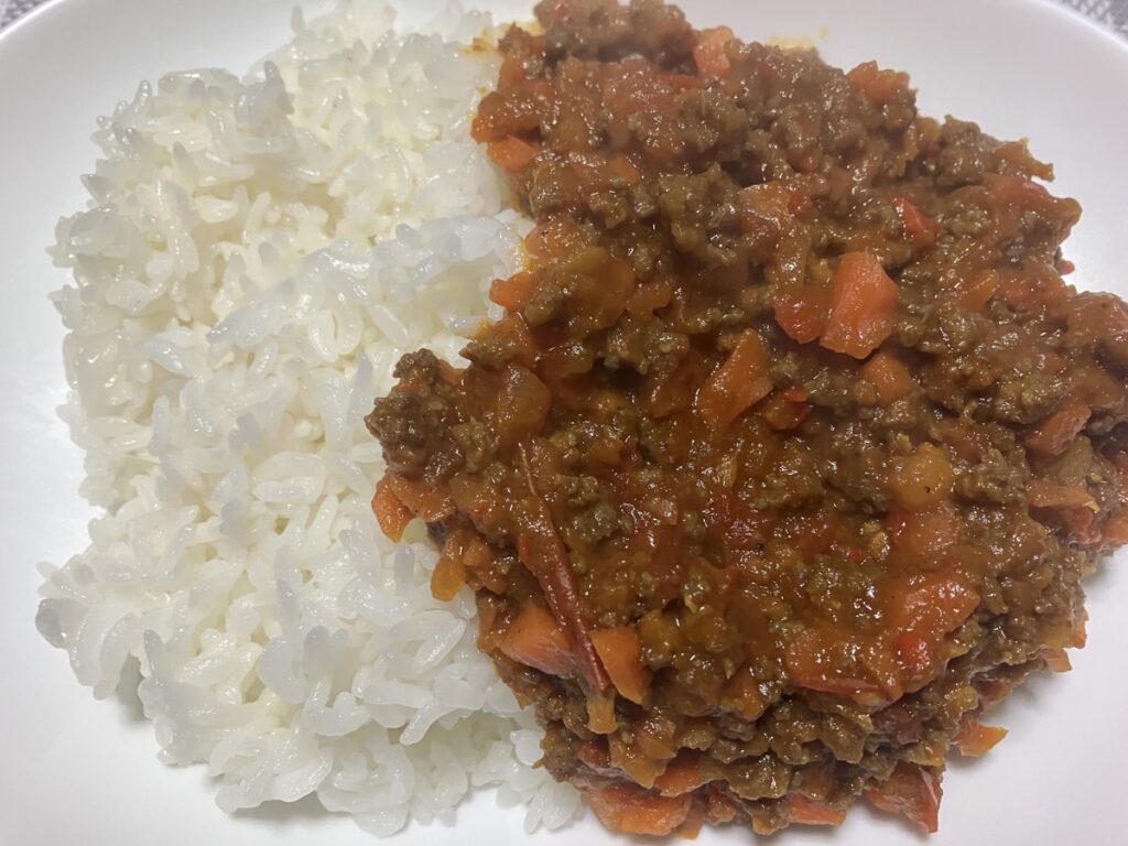 出来上がったキーマカレーの画像