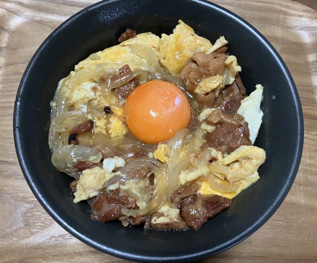 出来上がった親子丼の画像